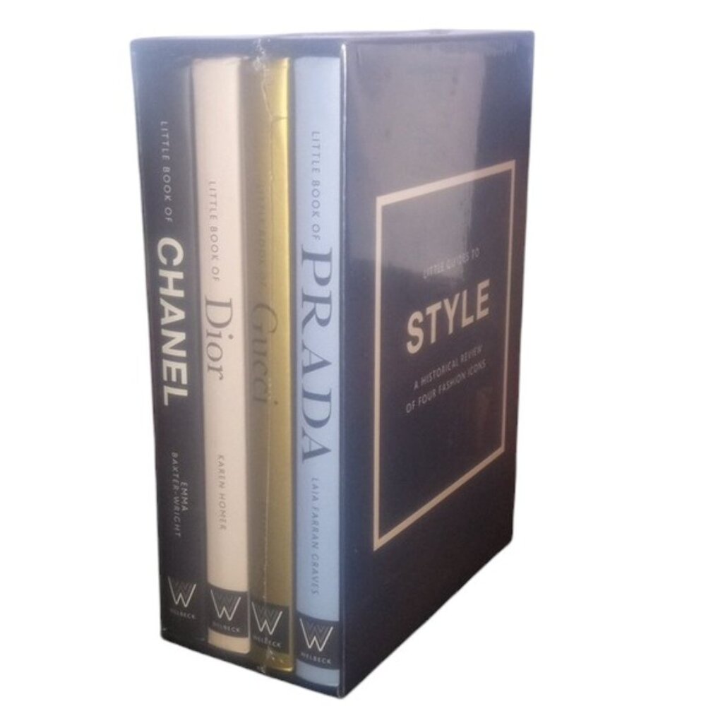 Little Guides to Fashion Little Book of Fashion Set New In Box Sealed